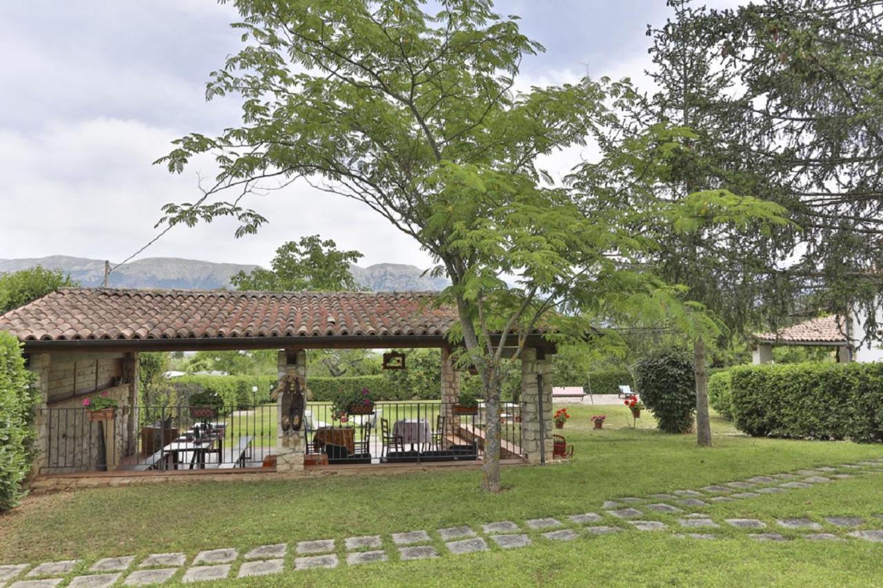 Il Ciavattone Bed And Bike Bed & Breakfast Sulmona Exterior foto